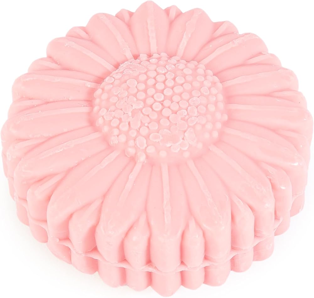 Me to You Letterbox Gift Set For Relaxation Includes Candle, Bath Fizzer, Spa Headband And Sugar Scrub Signature Collection