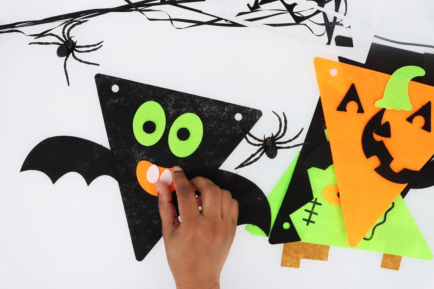 Pack of 12 DIY Felt Halloween Bunting Sets