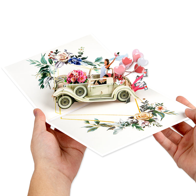 Vintage Car with Bride & Groom “Just Married” 3D Pop Up Wedding Congratulations Card
