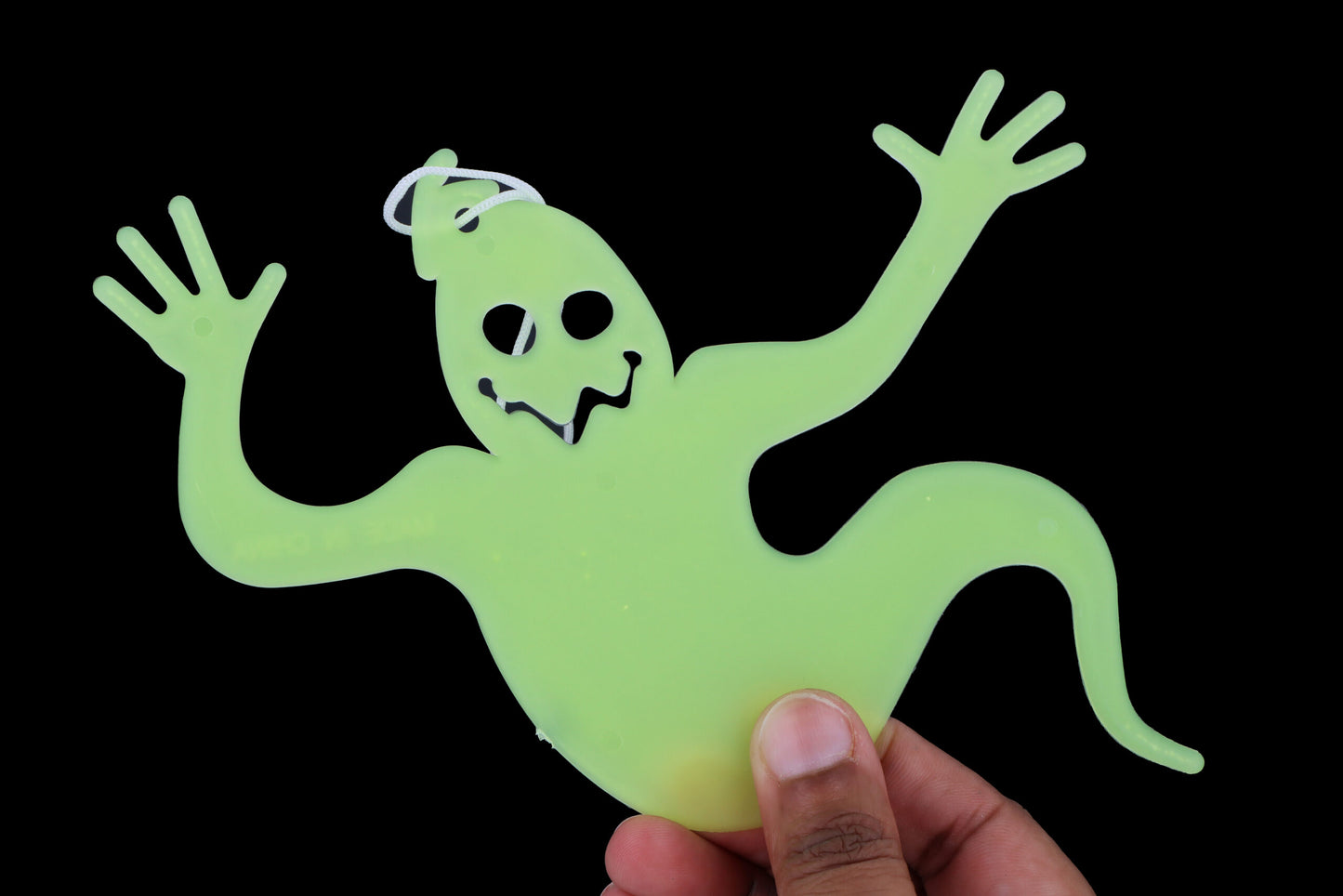 Pack of 18 Glow in the Dark Hanging Ghosts - Haunted House Halloween Decoration Trick or Treat Party Bag Fillers