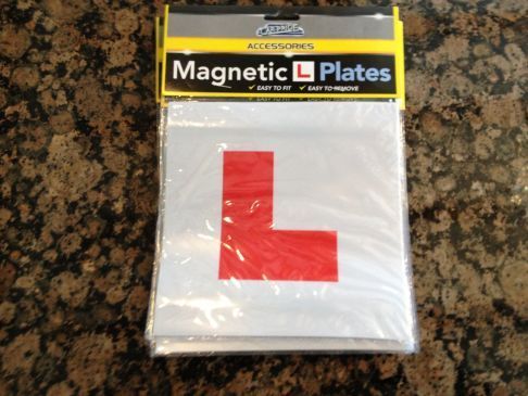 Magnetic L Plates by Car Pride
