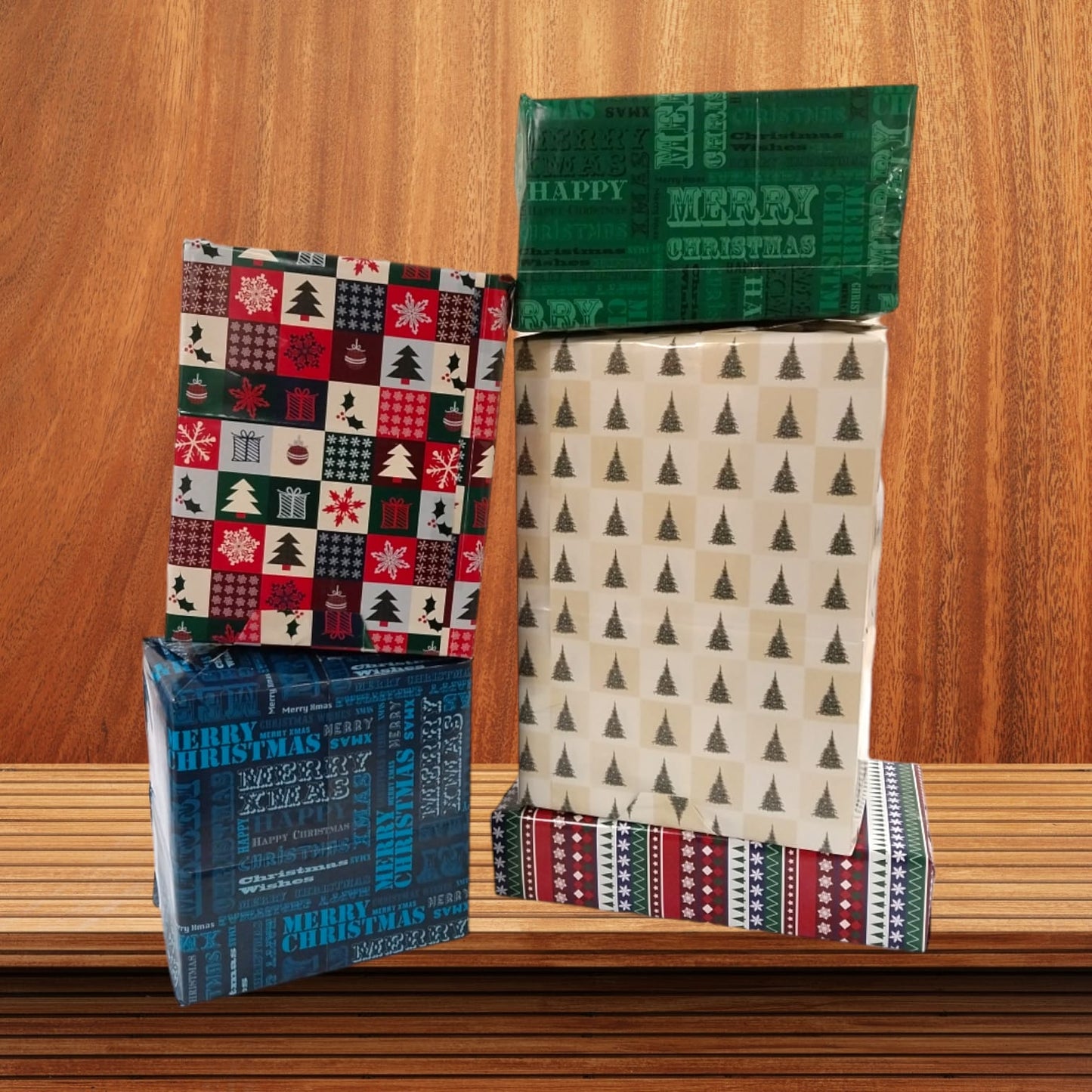 10 Sheet of Mix Designer' Soft touch Foiled Christmas wrapping paper