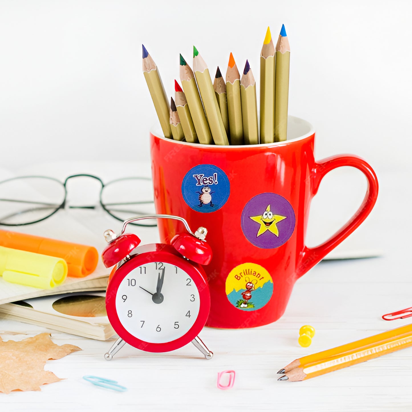 Pack of 324 Motivational Stars 24mm Round Self-Adhesive Labels