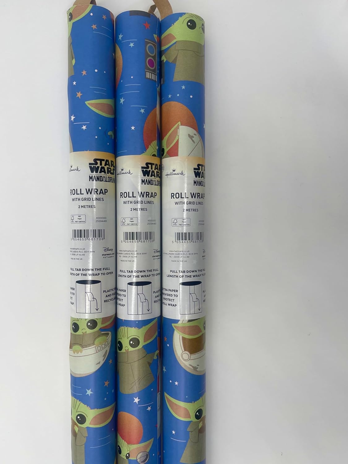 Star Wars The Mandalorian Wrapping Paper 3 x 2 metre rolls for Birthday or Christmas