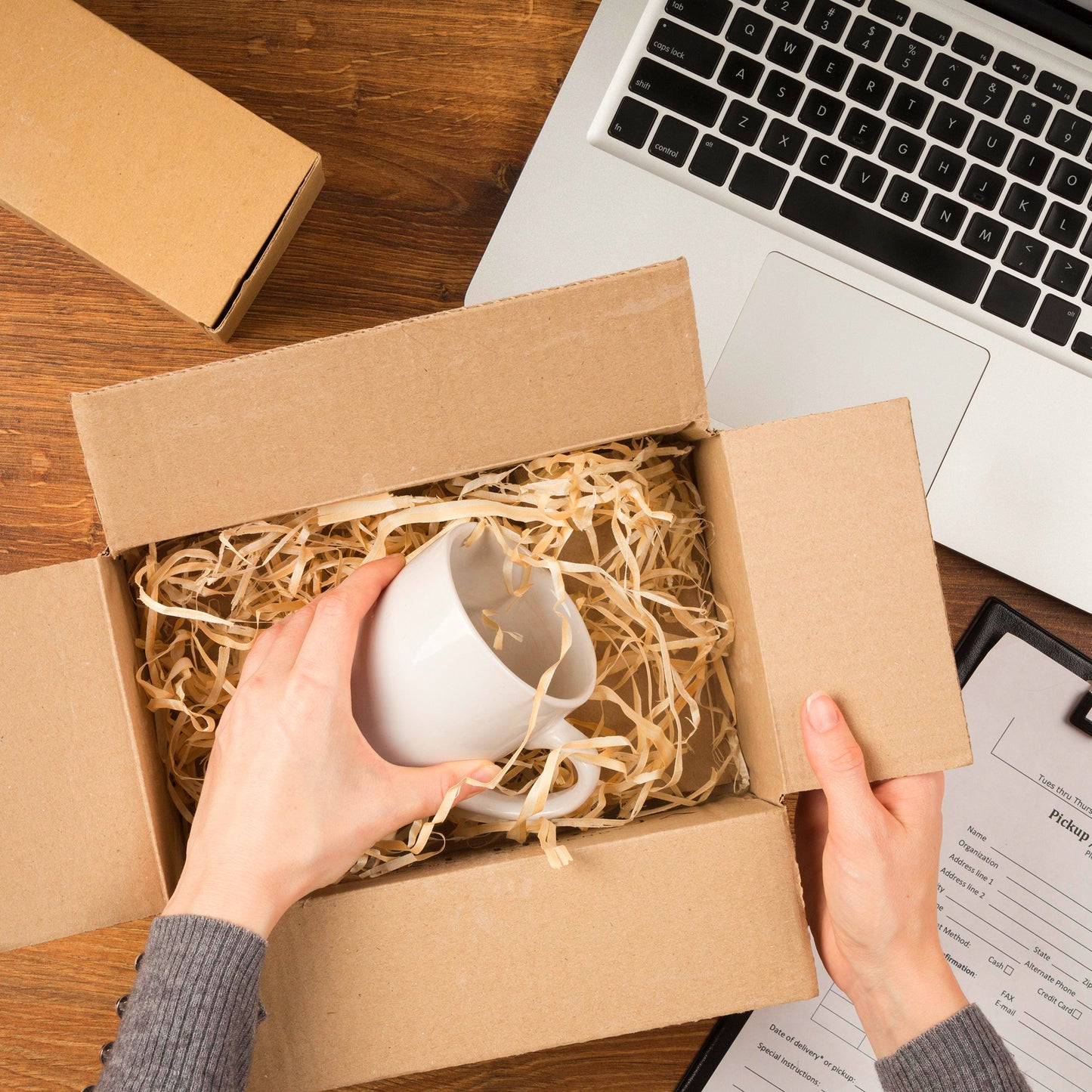 Pack of 100 Cardboard Packing Boxes 41x26x34cm — 3mm Corrugated Flute