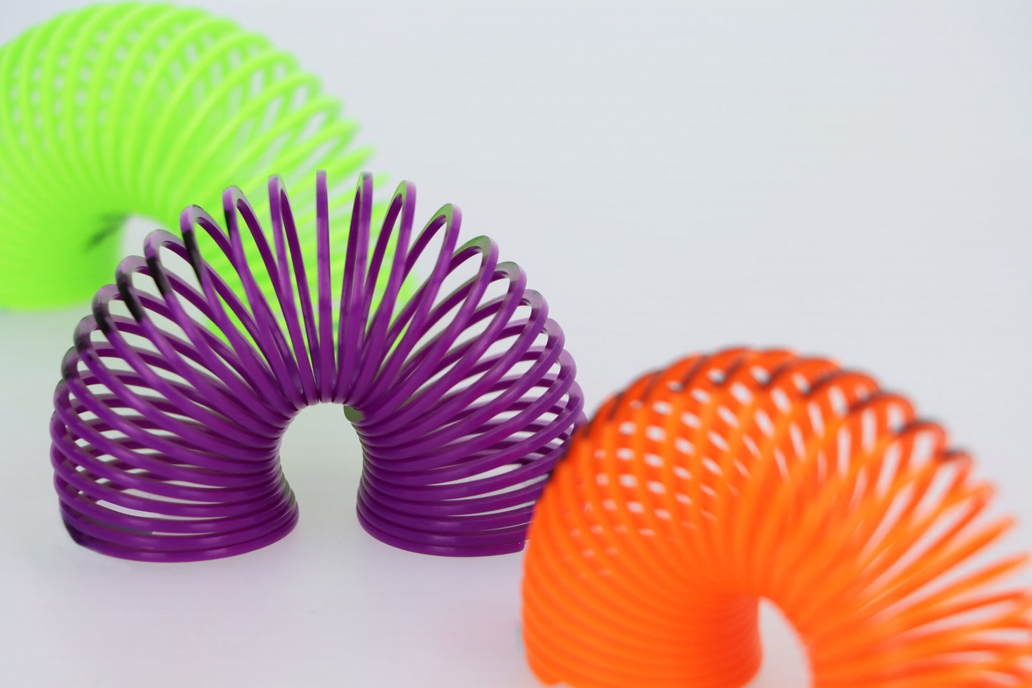 Pack of 24 Single Halloween Springs 3cm