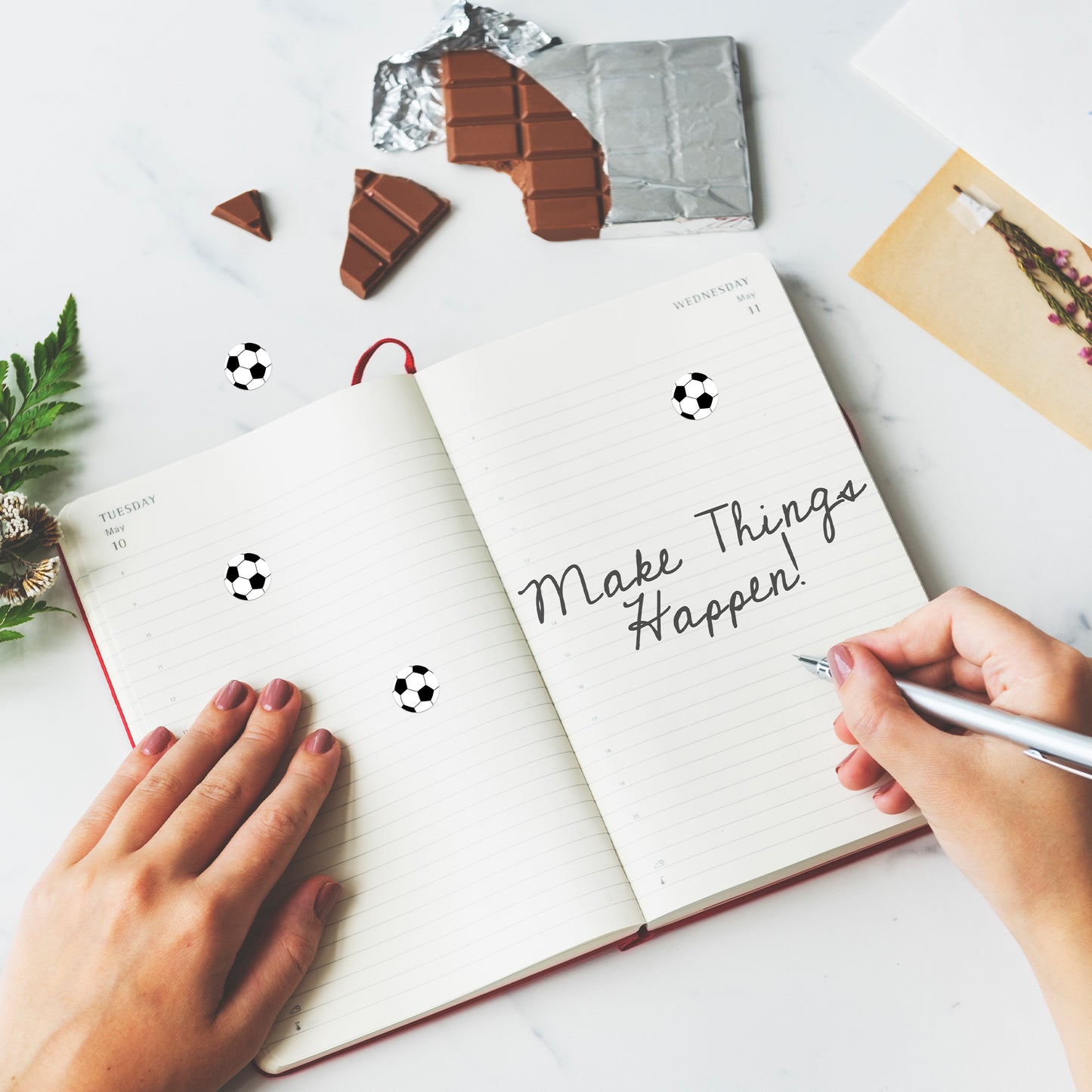 Pack of 1890 Football 8mm Self Adhesive Labels