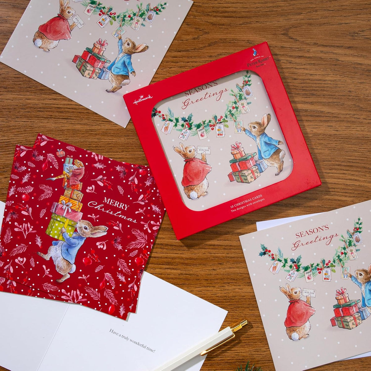 Peter Rabbit Pack of 10 in 2 Cute Designs Christmas Cards
