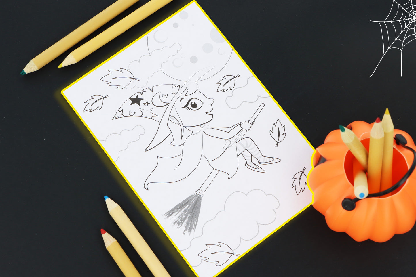 Eco-Friendly Mini Halloween Colouring Set (14cm x 10cm)