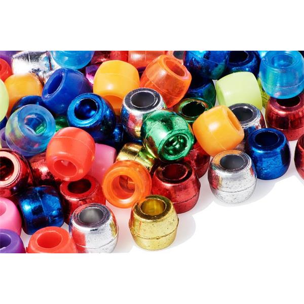 Bag of 36g Assorted Plastic Beads by Crafty Bitz
