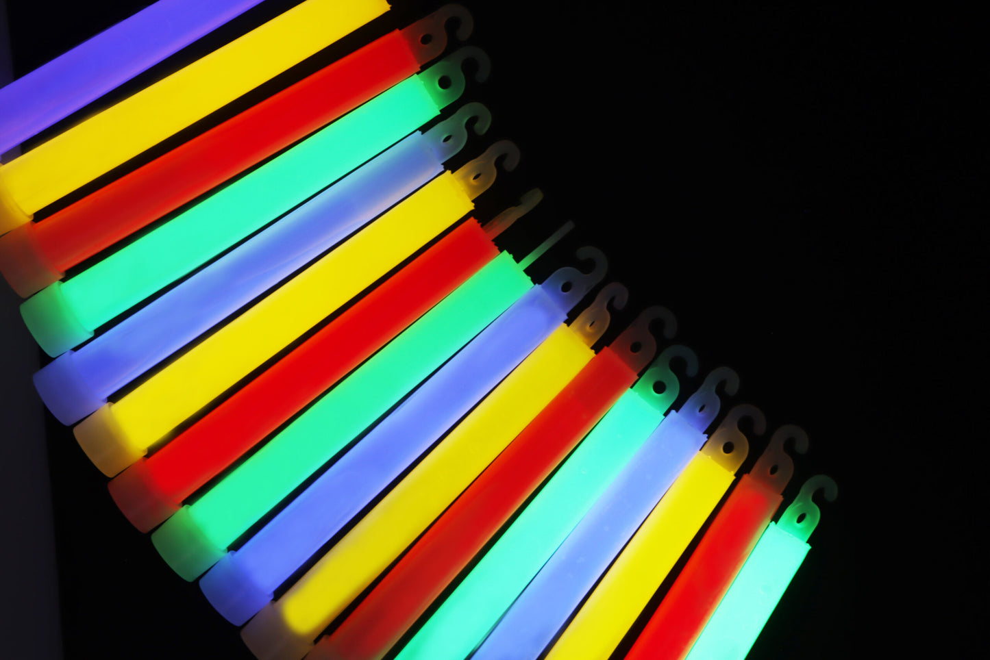 Pack of 12 Dream Glow 6 inch Light Sticks