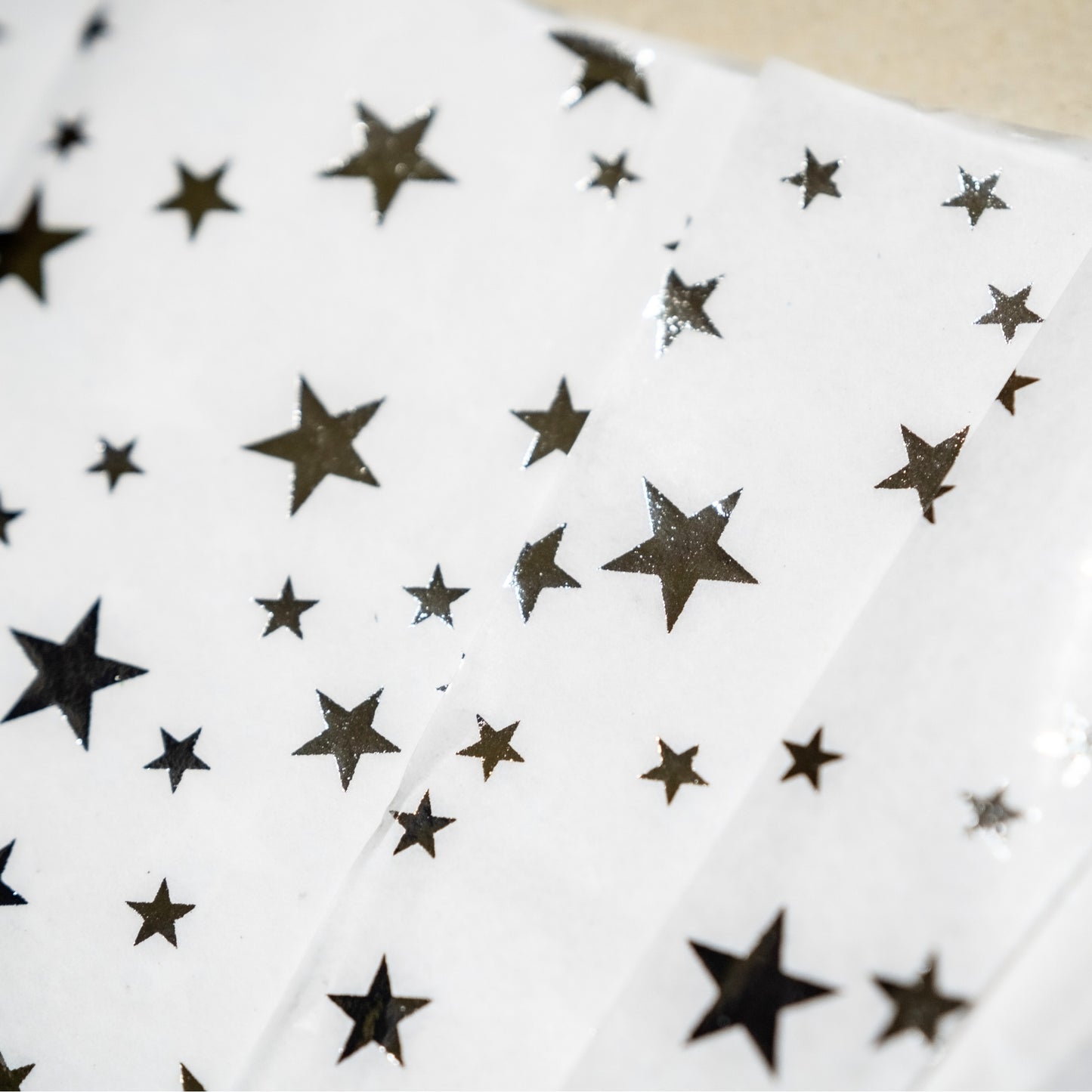 Pack of 10 Stars Luxury Silver Metallic Plastic-Free 18gsm Tissue Paper Sheets 50x70cm - Patterned Tissue Paper for Xmas, New Year, Party, Wedding, Birthday Packing Present Gift Box DIY Art Crafts