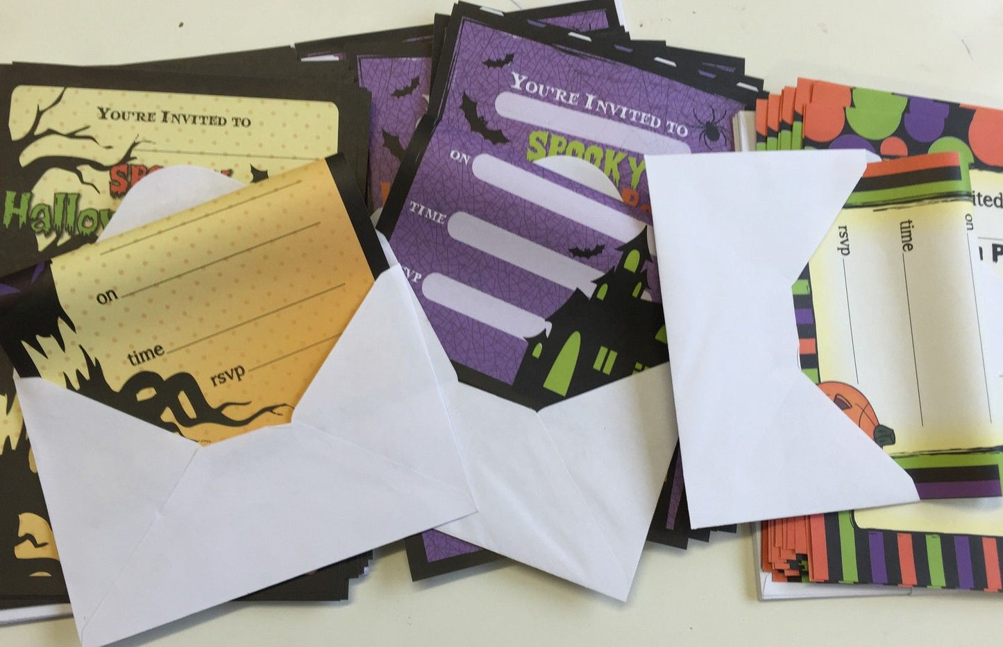 Pack of 20 Halloween Invitations & Envelopes